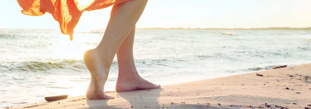 ¡Descubre el poder de una caminata consciente que estimula tus cinco sentidos! Sumérgete en la experiencia única de observar, escuchar, oler, sentir y saborear cada momento presente. Conéctate con la naturaleza mientras te dejas llevar por la belleza del entorno. Una experiencia que revitalizará tu mente, cuerpo y espíritu, llevándote a un estado de plenitud y bienestar incomparable.